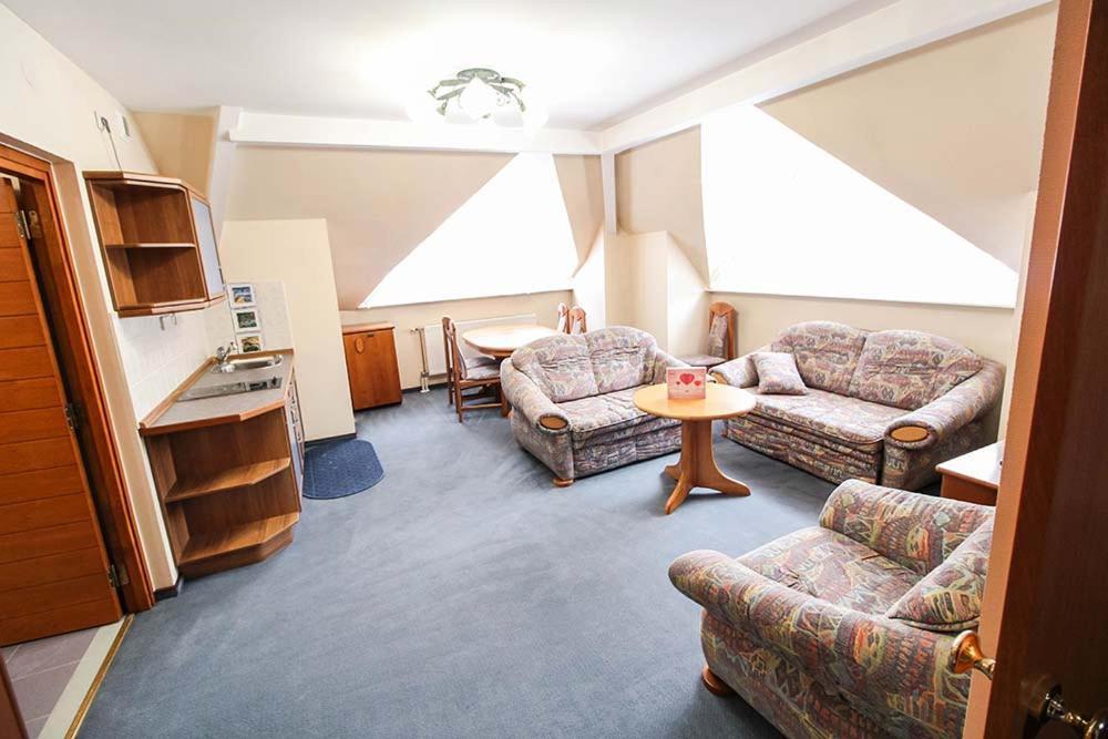 Familijny Osrodek Wypoczynkowo - Rehabilitacyjny Krynica Zdroj Hotel Kültér fotó